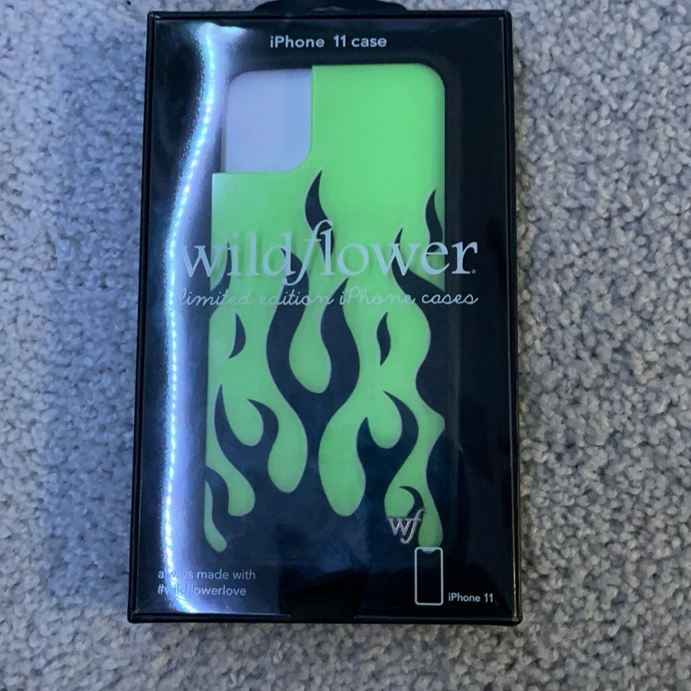 SOLD Wildflower case for iPhone 11